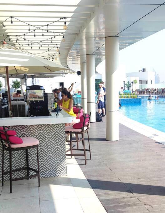 Amazing Apartment With Infinity Pool Dubái Exterior foto
