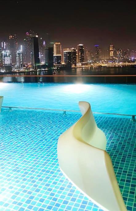Amazing Apartment With Infinity Pool Dubái Exterior foto